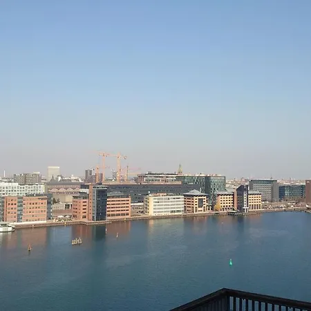 Exclusive Waterfront - 12th Floor *